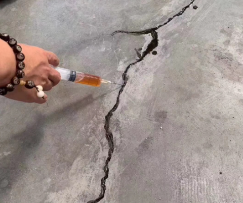 临夏市混凝土裂缝修补技术详解​